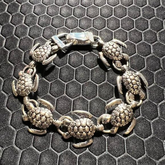 Turtle Bracelet Black Underlay Made of .925 Silver - Picture 1 of 2